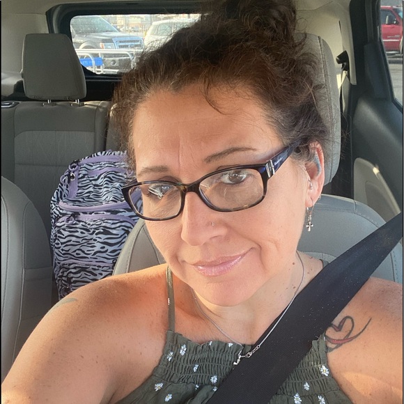 Meet your Posher, Cheryl - Picture 6 of 6